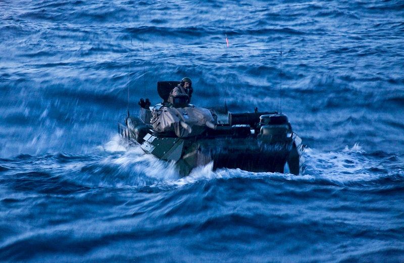 Illustration for article titled 20 impresionantes fotos militares que tienes que ver